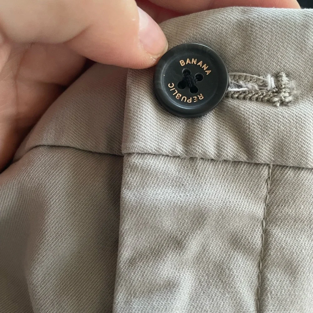 Banana Republic excellent loc